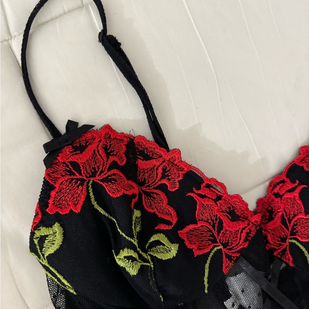 LACE ROSE EMBROIDERY CORSET TOP RUFFLE GOTH 🖤🖤 - Picture 2 of 5